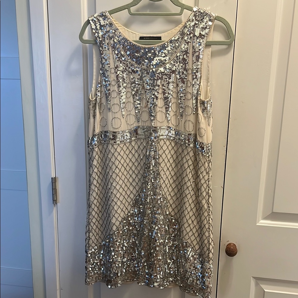 BCBGMaxAzria Silver Sheath Mini Dress Sleeveless Crew Neck